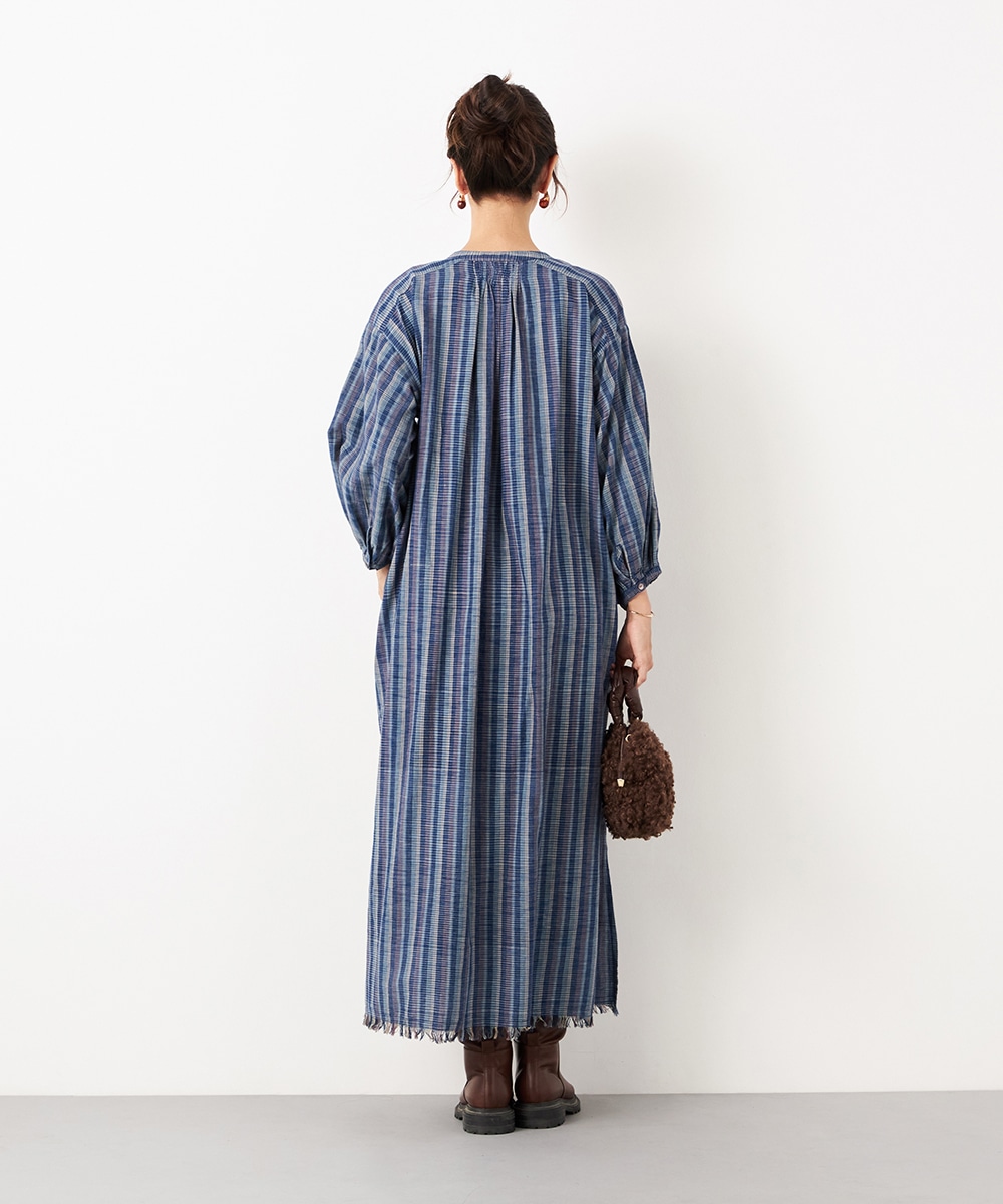 刺繍ストライプワンピース