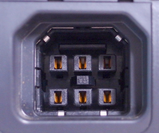 XBOX360(初期型,S,E)のACアダプターの先端形状について | shattered