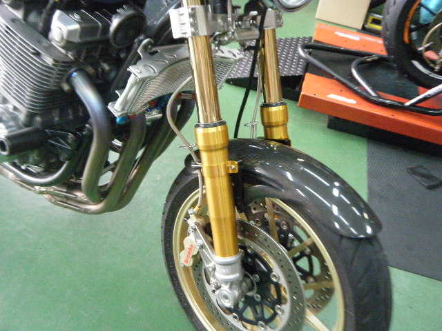 フロントフォーク交換します。 「ゼファー1100」 | しゃぼん玉