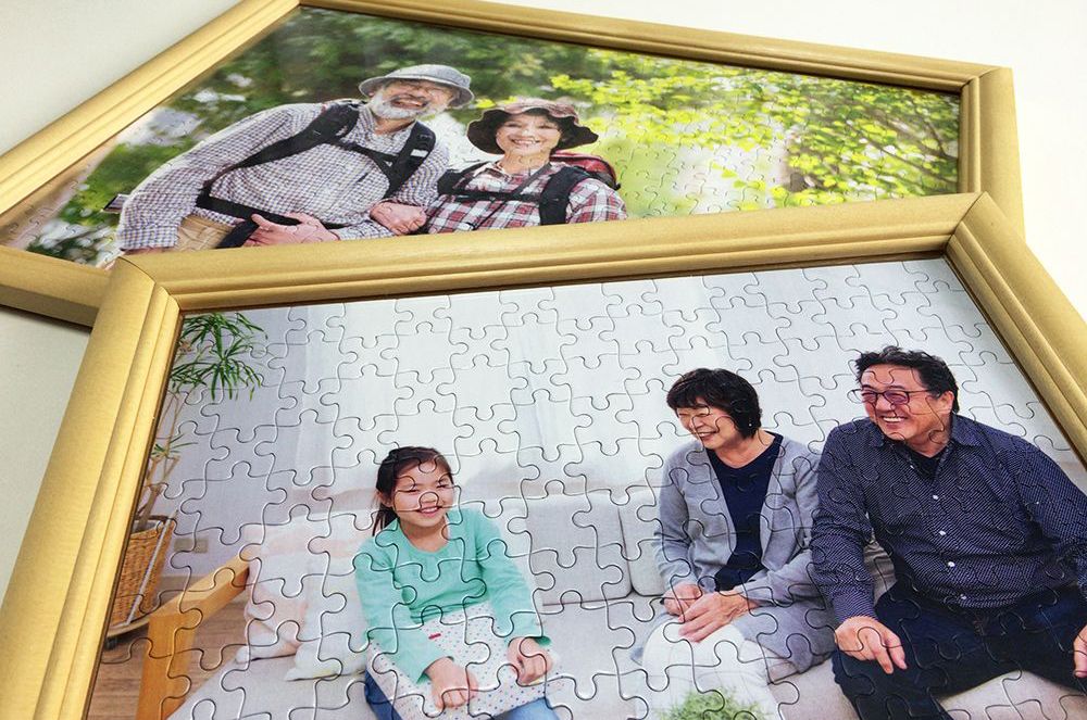 こだわりのパズル専用アクリルフレームと、パズル専用木製フレームをご