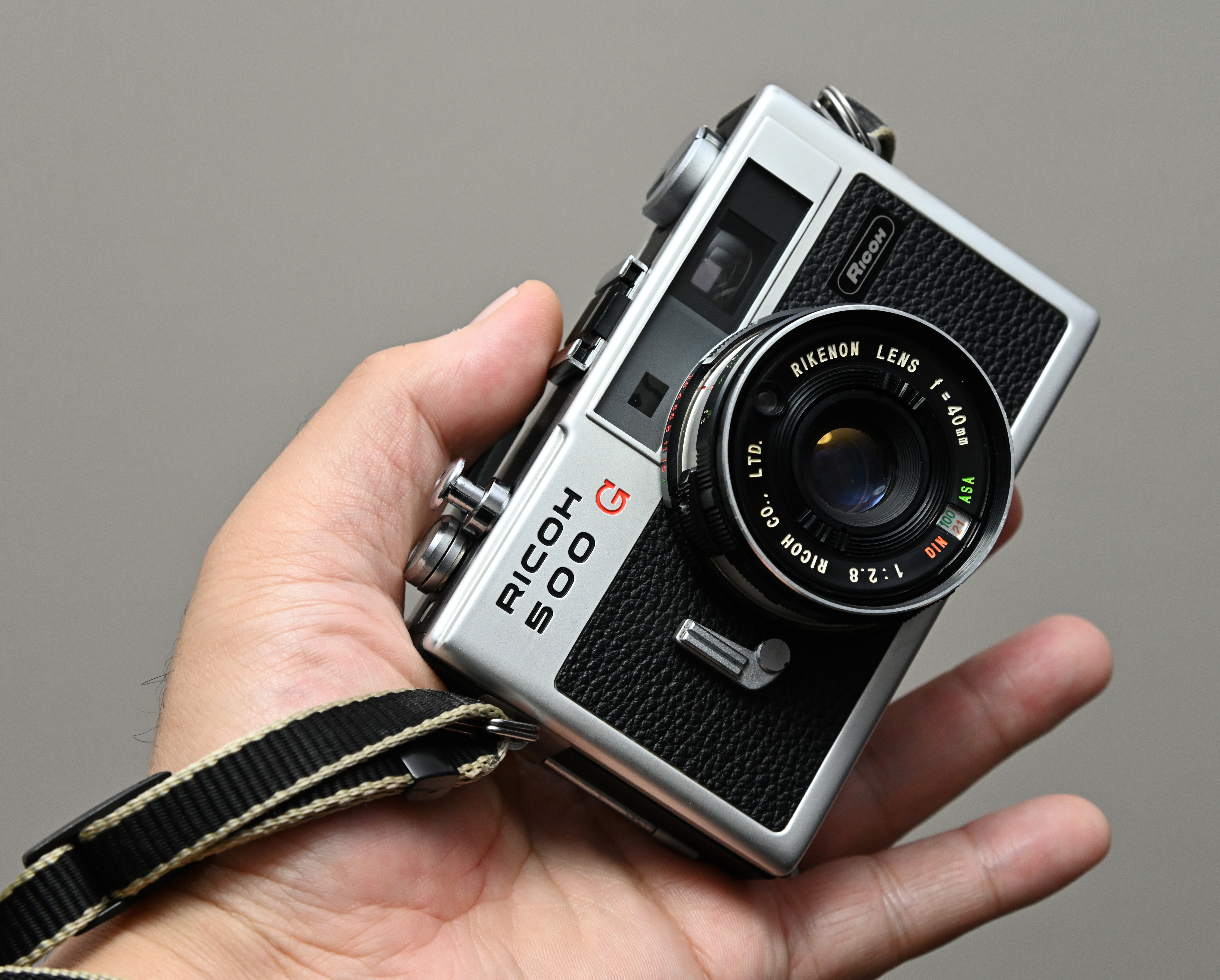 小型・軽量・堅実 リコー 500G/500GS