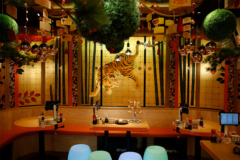 リンリン（BiSH）×calif／Lui's/EX/store／串カツあらた｜モードに