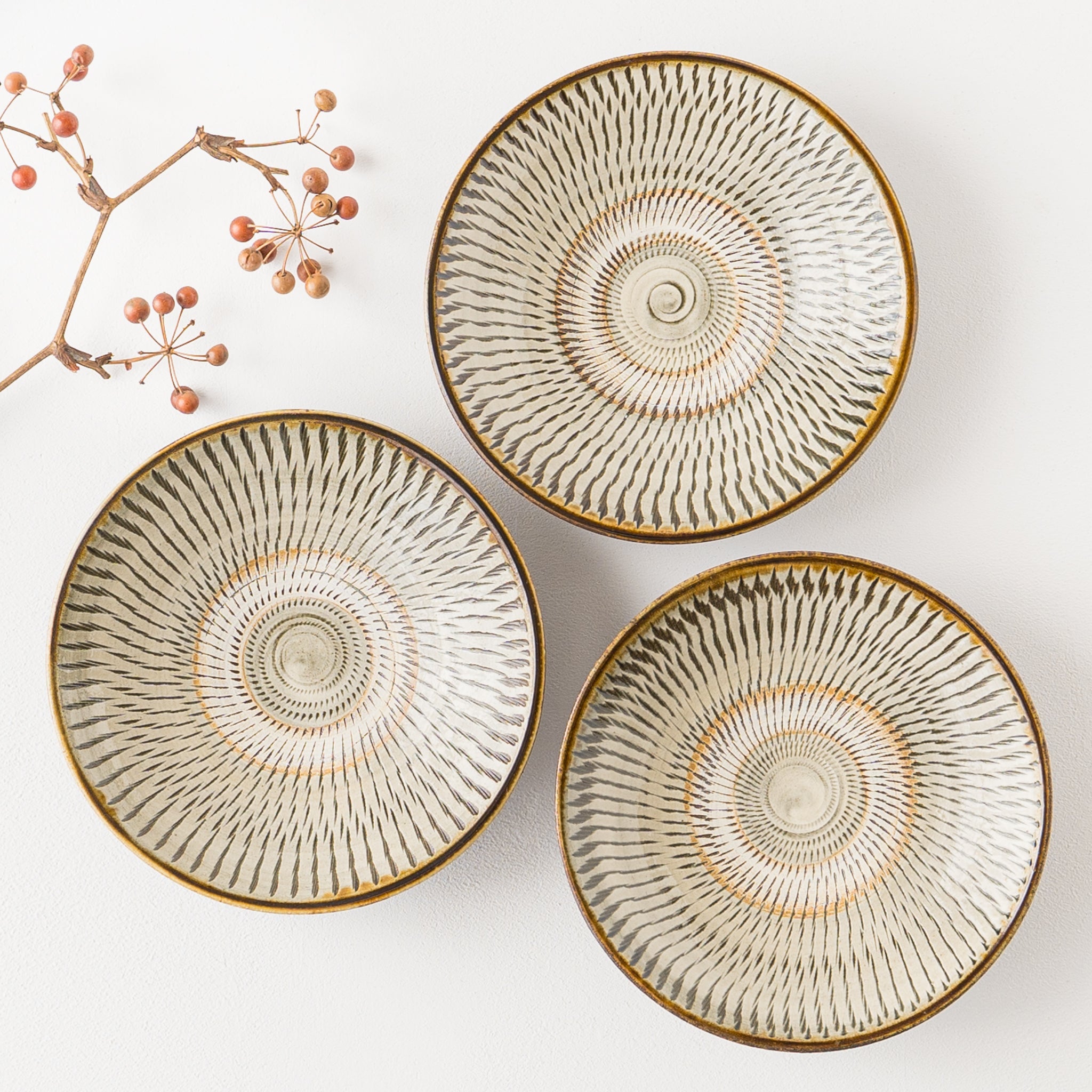 小鹿田焼 坂本庸一窯 5寸皿 飛び鉋 薄緑｜和食器通販 四季折折 – 四季