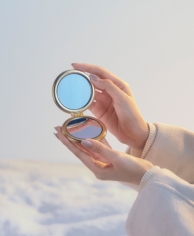 N organic Holiday Collection 2025