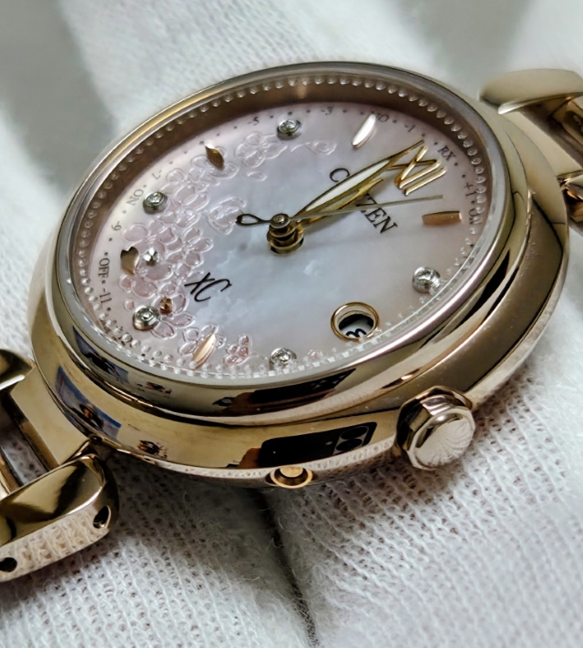 ピンクの【シチズン xc ES9467-89N】エッチング | 欲しいっなかいしう