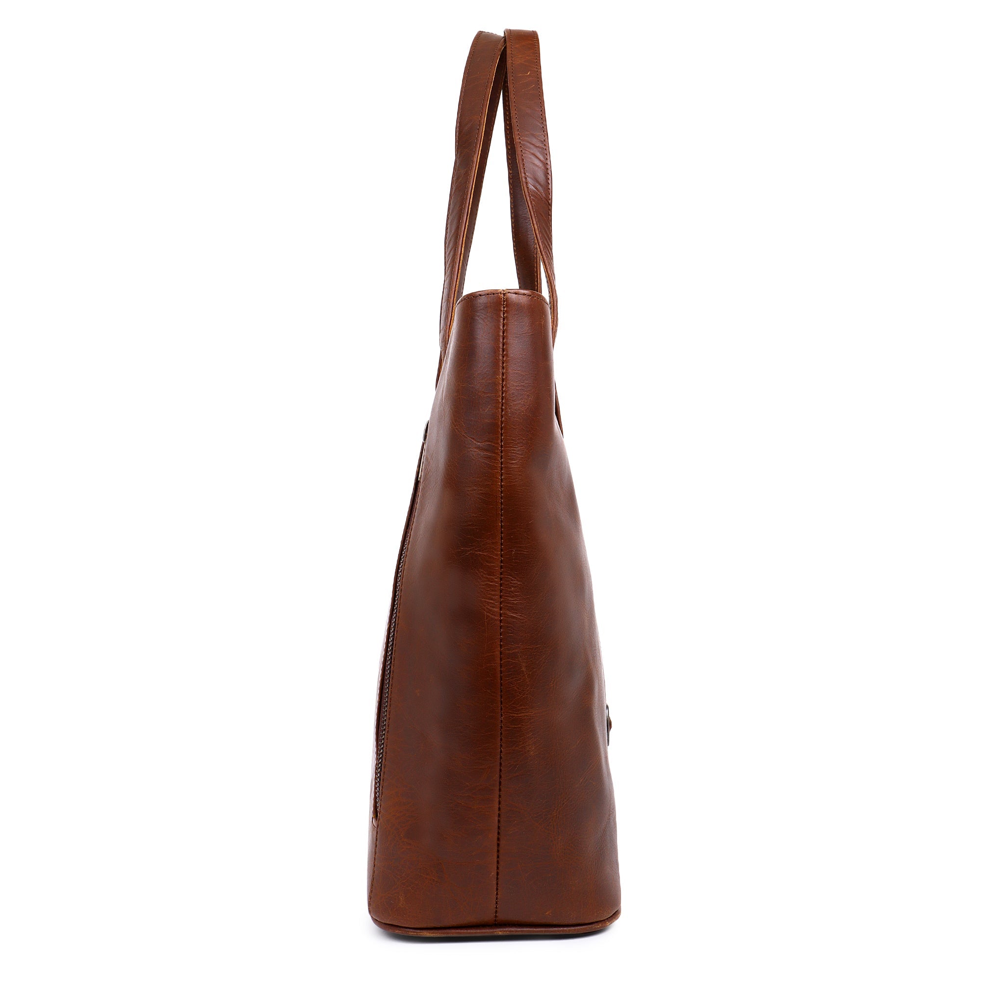 Sixtease's Distressed Delight Tote Bag: Vintage-Inspired Leather, Quir