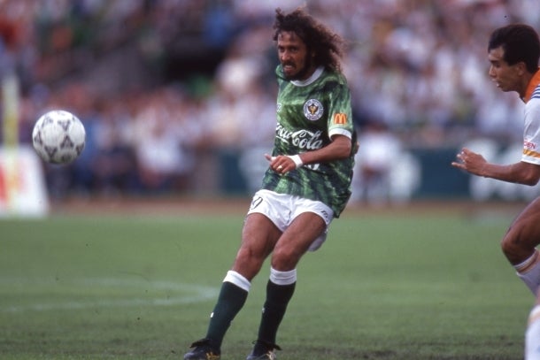 いやいやいや。そんな忖度はしない」J歴代ベスト11選出の闘莉王が