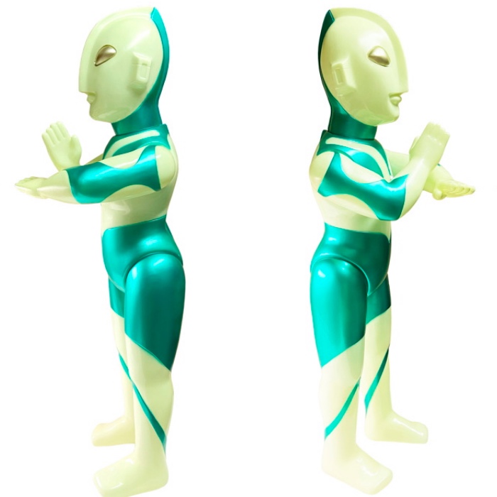 シマックス限定版としてベアモデル製「超特大ウルトラマン」登場