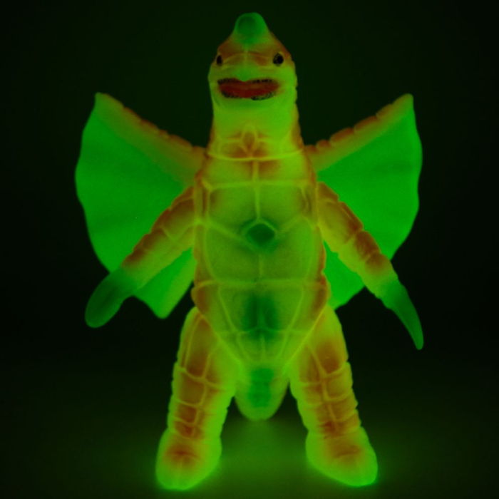 ブルマァク製「ドラコ」3種がギャラリー＆ショップ・墓場の画廊に