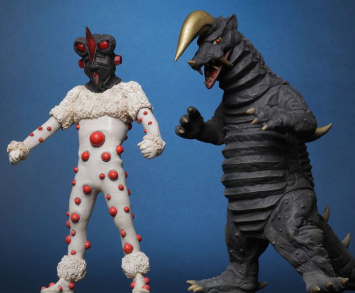 本日17時受付締切！エクスプラスに「ナックル星人&ブラックキング