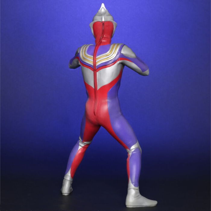 エクスプラスから「ウルトラマンティガ」が、なんと完全新規造形の