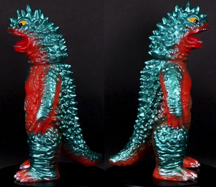 ギャラリー＆ショップ・墓場の画廊でブルマァク製「マグラー(オレンジ