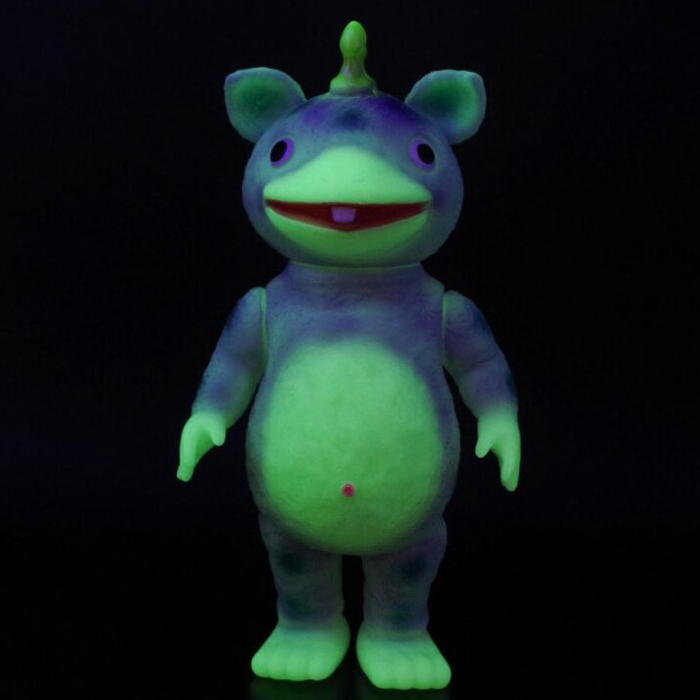 TSUBURAYA CONVENTION 2025」ブルマァクの新作5点が墓場の画廊ブースに