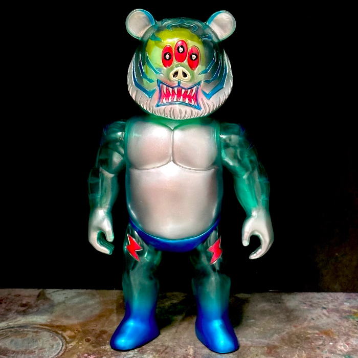 アートジャンキー x One up. ブタイガー レッド ソフビ アート