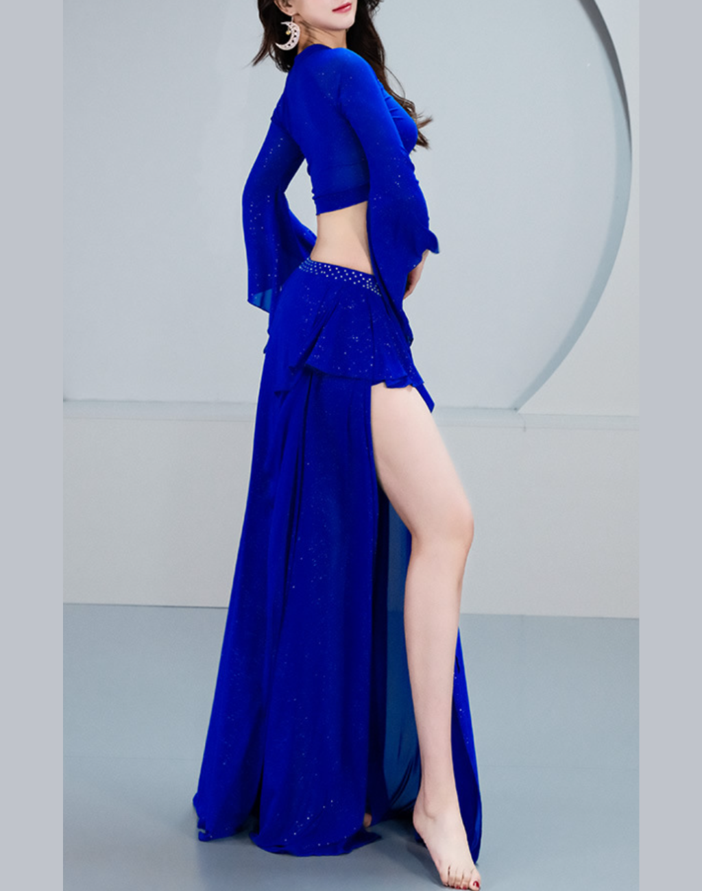 送料無料】深みブルーにビジューが煌めくセットアップ｜ベリーダンス