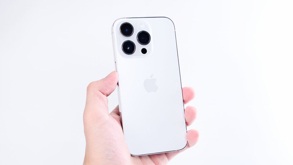 iPhone 14 Pro レビュー】これが新時代のiPhone。メリット・デメリット解説