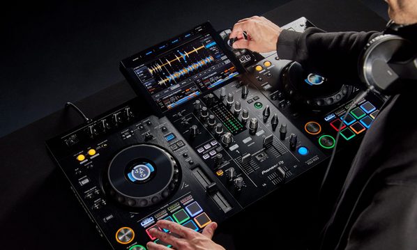 Pioneer XDJ-RX3 | DJ Media Players | Soundium