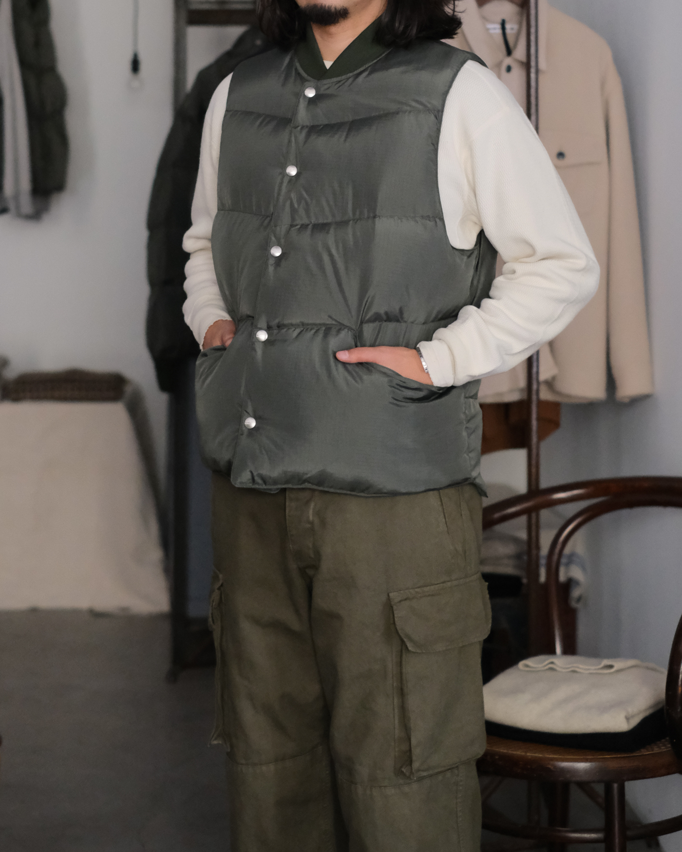 MOUNTAINEER DOWN VEST col.Forest - Sleepy PEOPLE | スリーピーピープル
