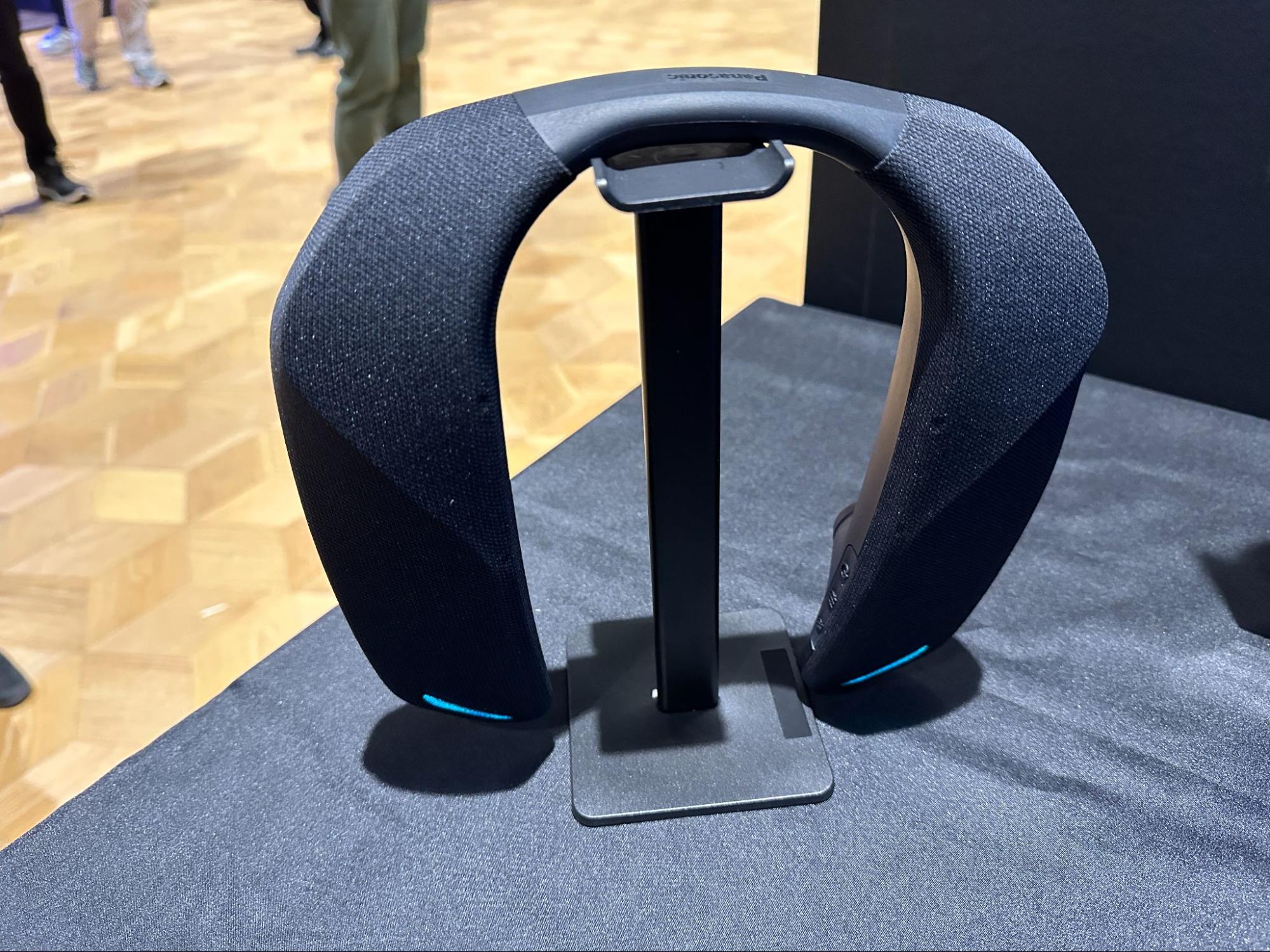 ヘッドホンやイヤホンに代わる第3の選択肢となるか？パナソニック