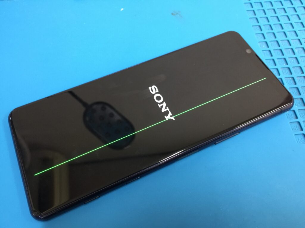 Xperia 5 II （マーク2）でよくある画面に緑の一本の縦線が出てしまっ