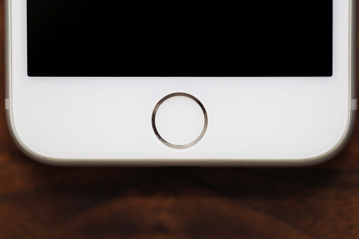 iPhoneのホームボタンが壊れた！？原因と困った時の対処法を詳しく紹介