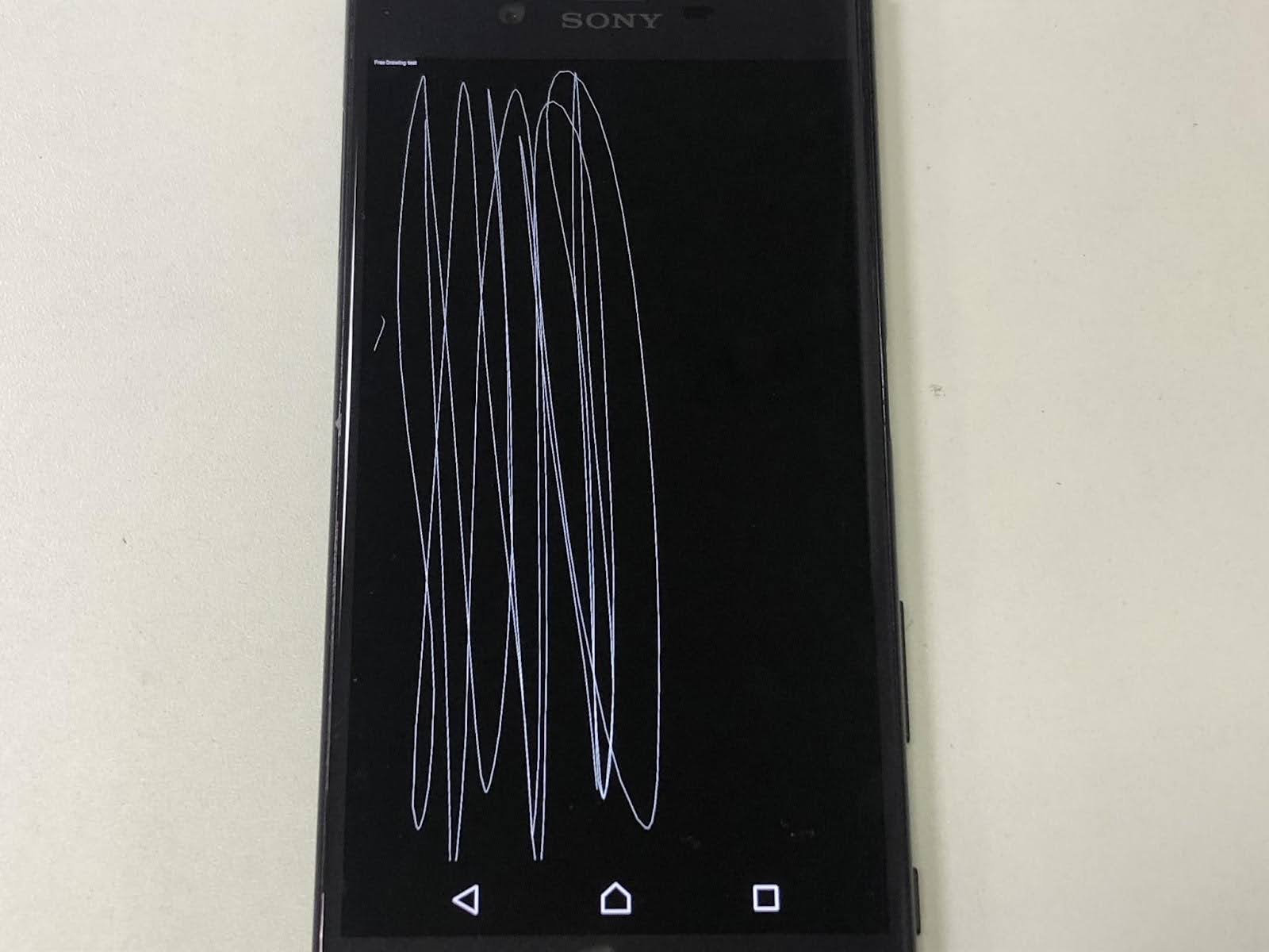 スマホのタッチパネルが反応しない時の対処法は？原因や故障時の修理先