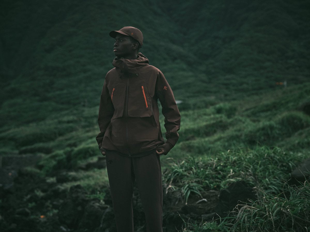 デサントの“最軽量”防水ジャケットでゲリラ豪雨にも勝つ」快適さを極限