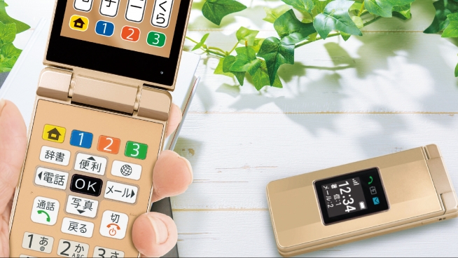 高齢者向け「かんたん携帯11」は米軍MIL規格対応、Qualcomm 215搭載