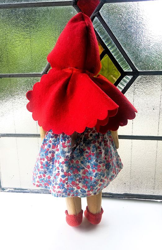 アンティークのレンチドール ☆赤ずきんちゃん 33cm - SNAP