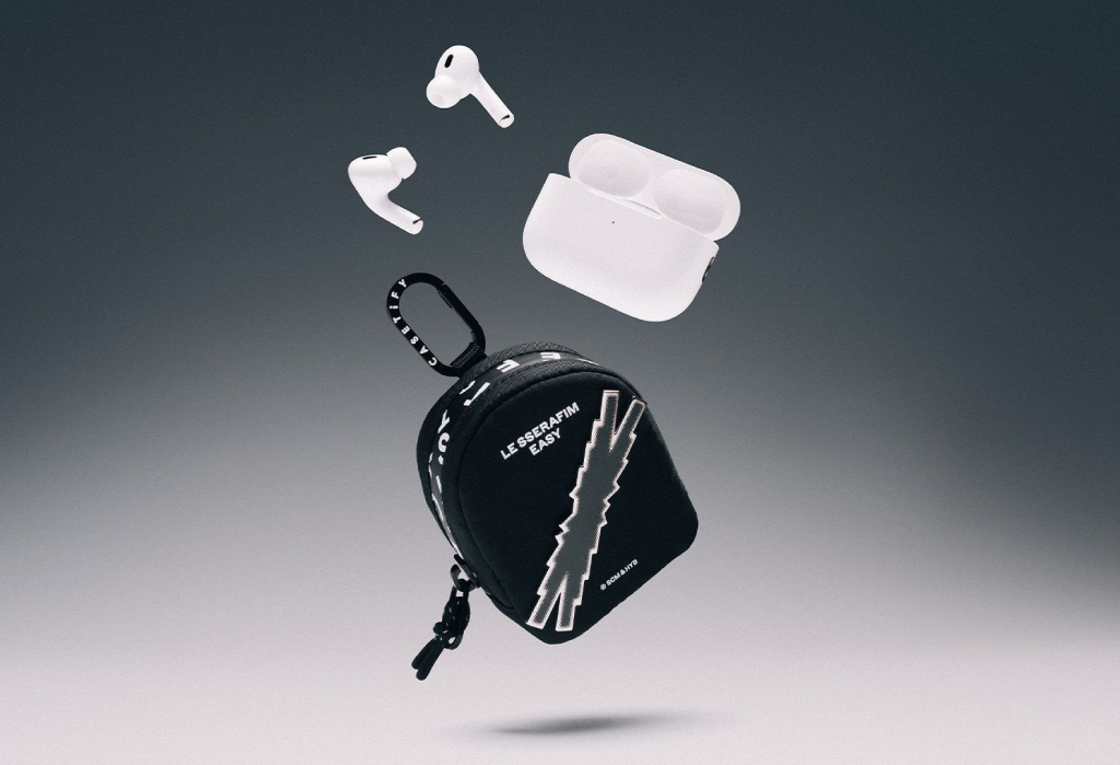 LE SSERAFIM x CASETiFY 