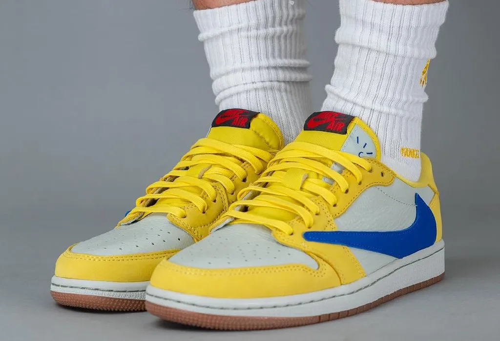 Travis Scott x Nike WMNS Air Jordan 1 Low OG SP 