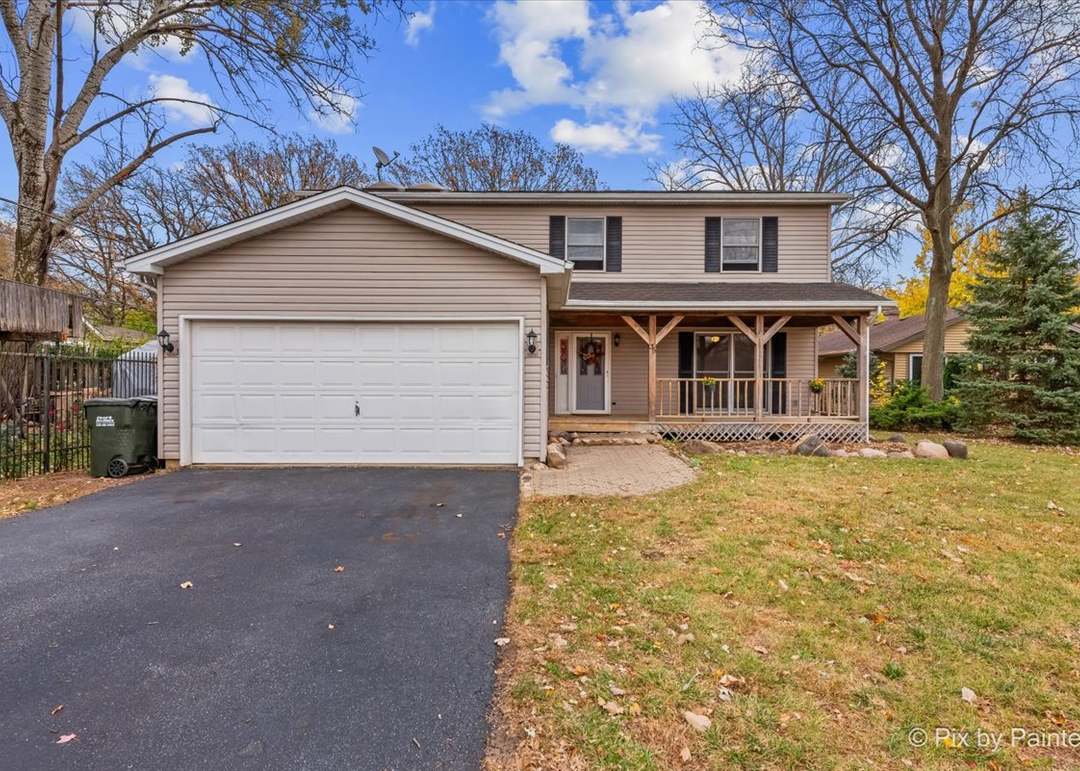 36 Hilltop Dr, Lake in the Hills, IL 60156 | Redfin