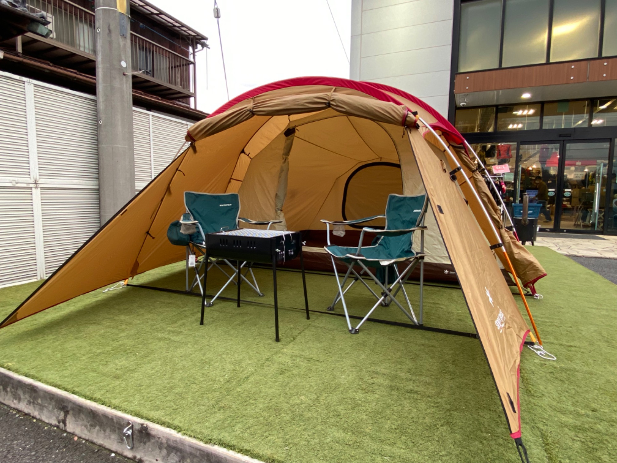 初心者におすすめ！スノピの『エントリーパックTT』はタープもついてお