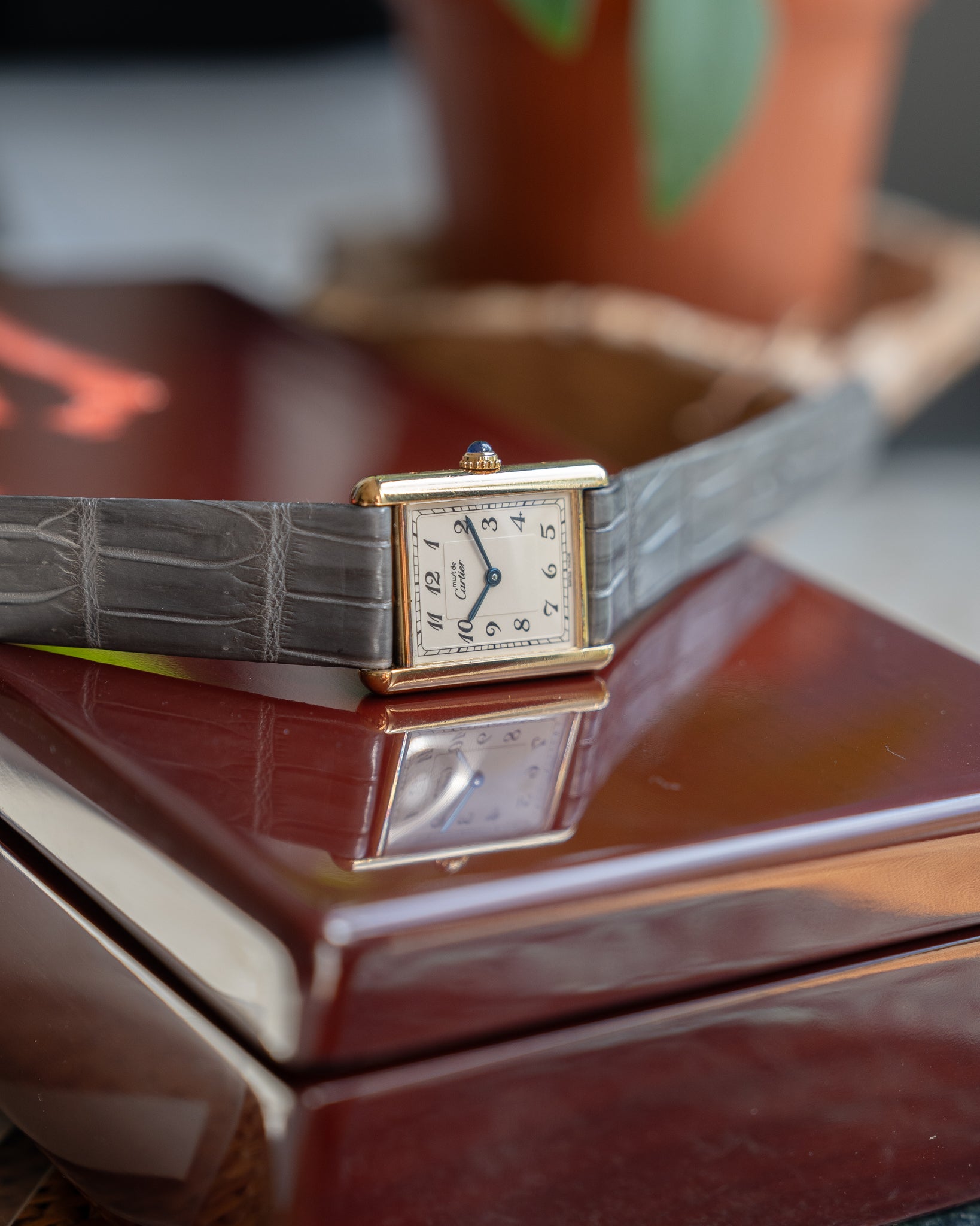 Must de Cartier Tank LM- Breguet Numeral white dial – Special Dial