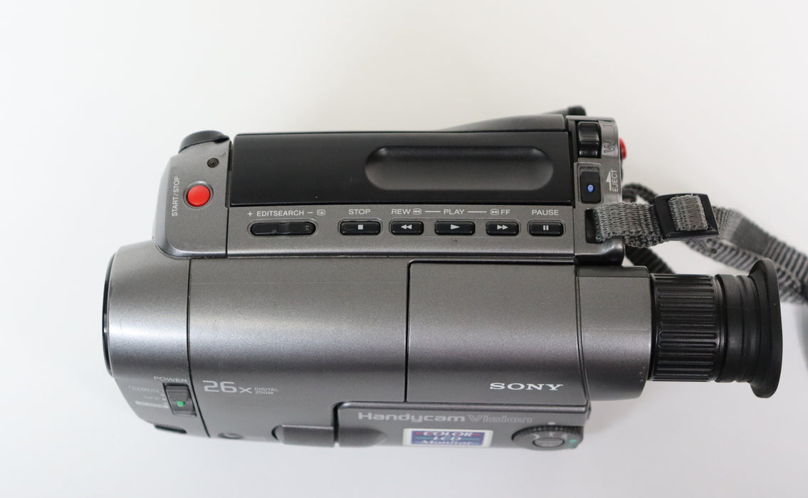 Sony CCD-TRV12 Handycam Vision Video 8 NTSC 8mm Player Recorder
