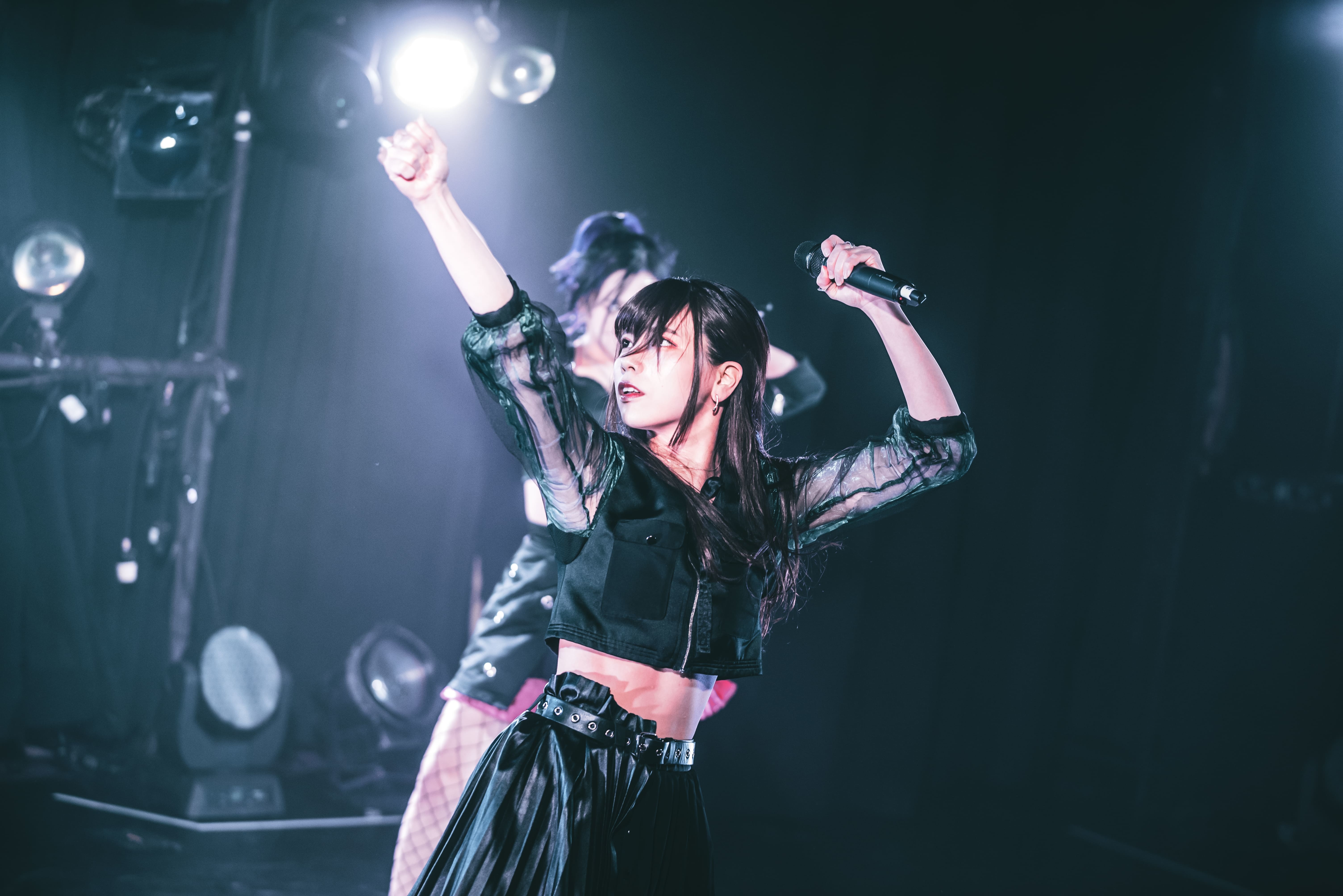 NightOwl、これまでに無かったアプローチの新曲たちを携え”完全な夜”を