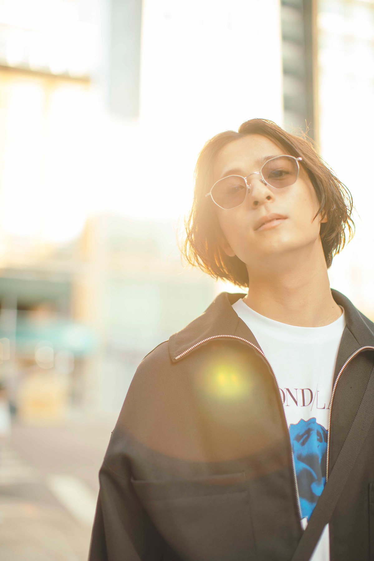 Da-iCE・和田颯、1stソロ写真集の先行カットを公開 | Musicman