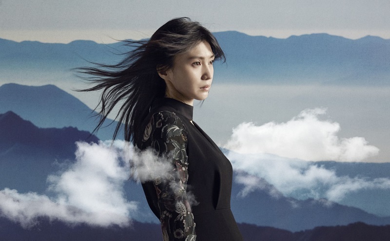 鬼束ちひろ ニューアルバム『シンドローム』携え15年ぶり全国ツアーを