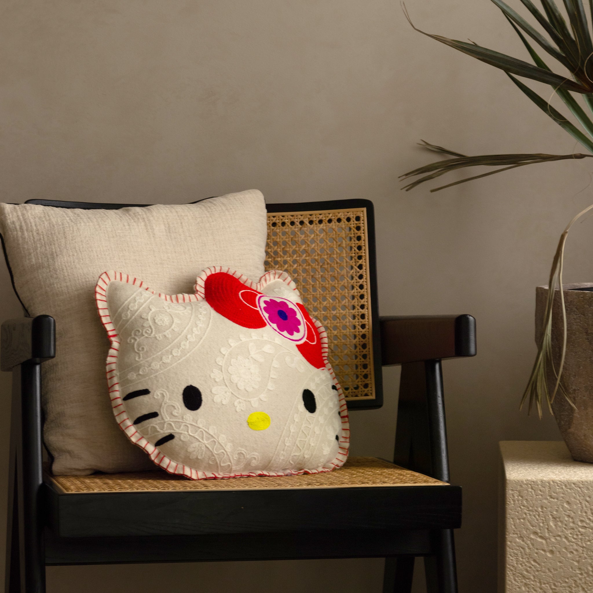 ハローキティ クッション – MAYGLOBE