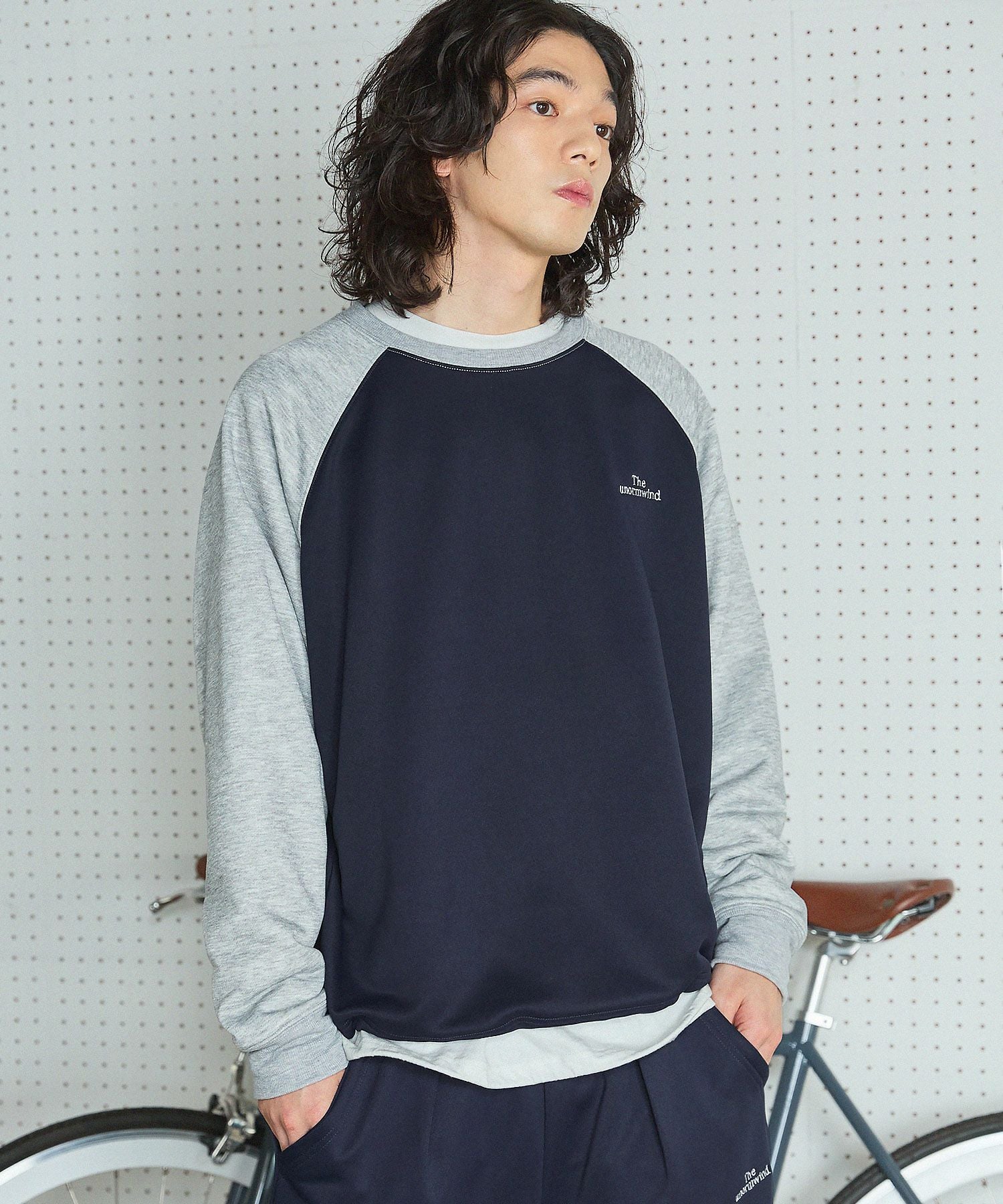 セットアップ対応】ブランド刺繍ロゴ裾ドローコードラグラン配色長袖