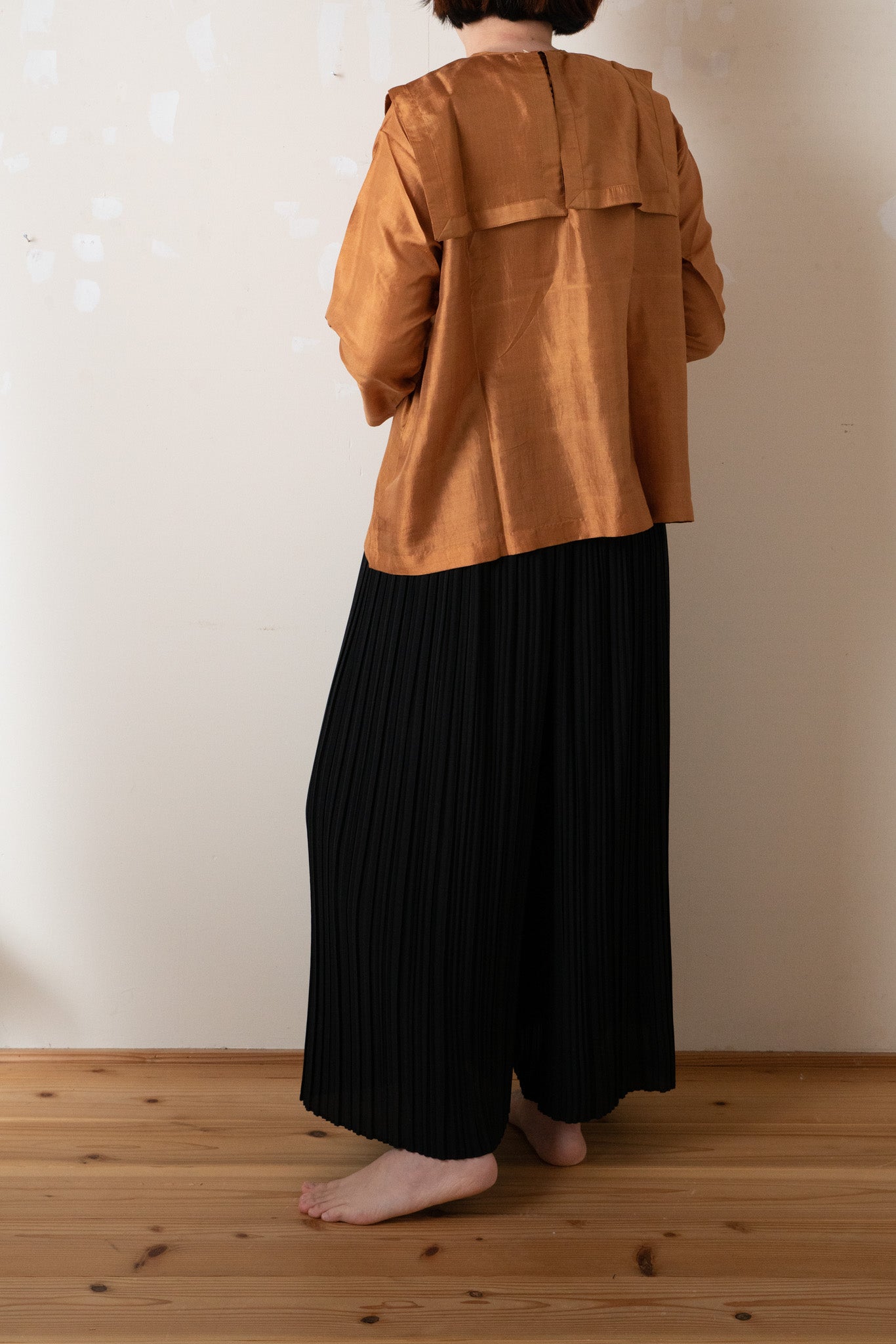 BUNON (ブノン) セーラー ブラウス – HEN.