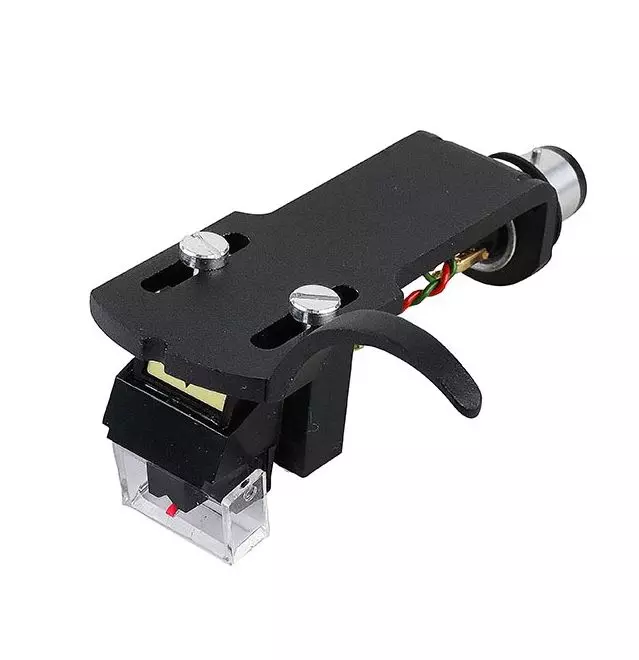 2020年に設立された日本発のDJ機器/オーディオ・メーカー100SOUNDS商品