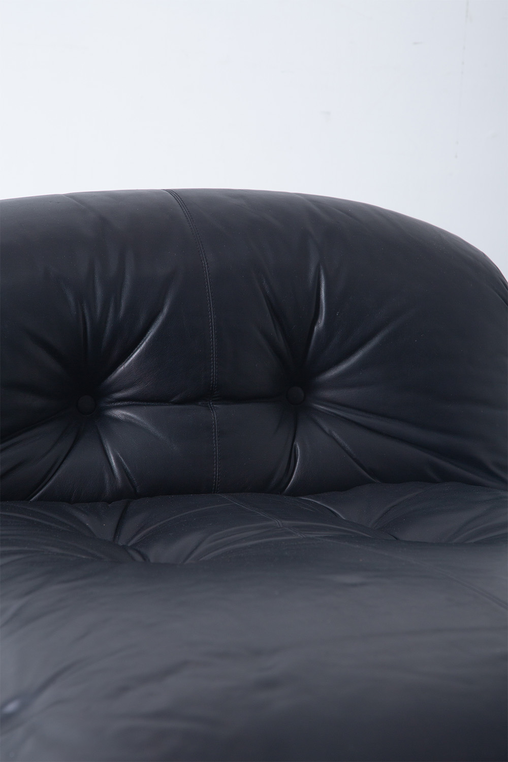 stoop | 'SORIANA' Long Seat Sofa by Afra and Tobia Scarpa for