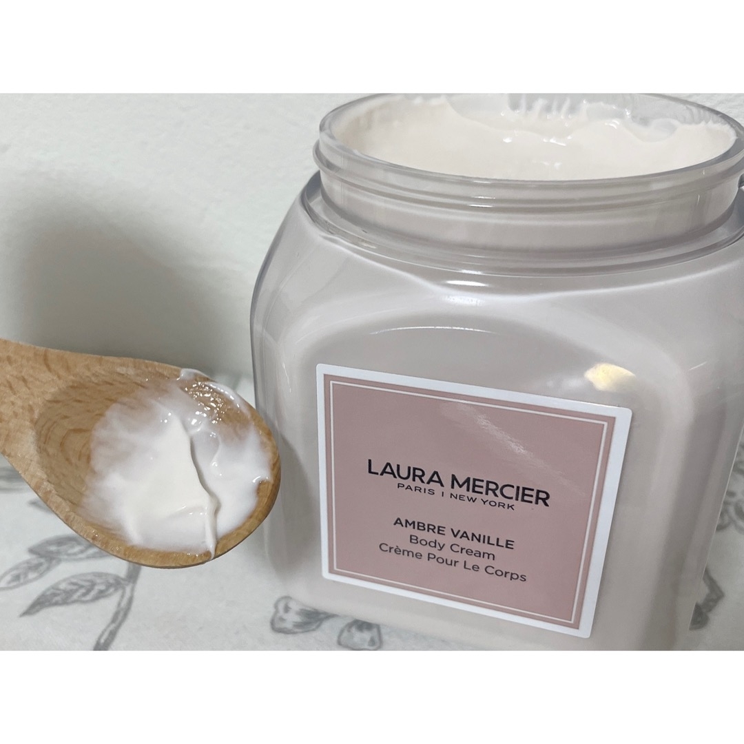 アンバーバニラの香りでご褒美ボディケア』by もい : laura mercier