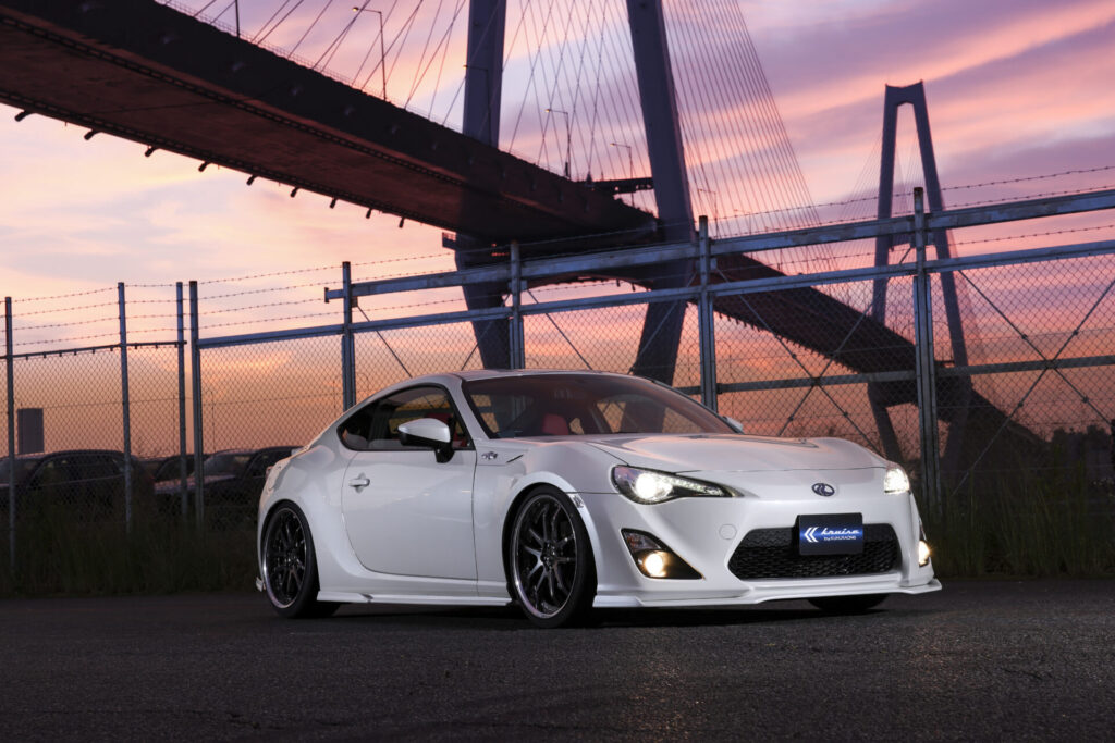 KRUISE KR-ZN6RR TOYOTA86 ｜ KUHL(クール)
