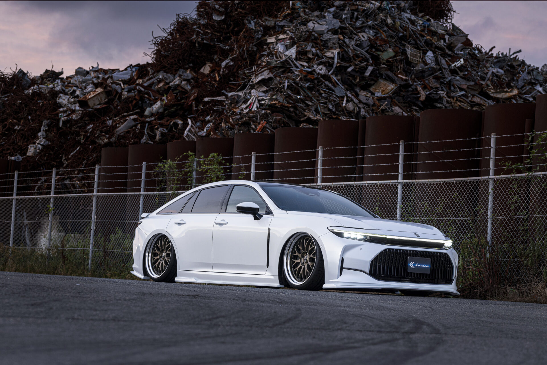 KRUISE KR-SH32RR CROWN SEDAN ｜ KUHL(クール)