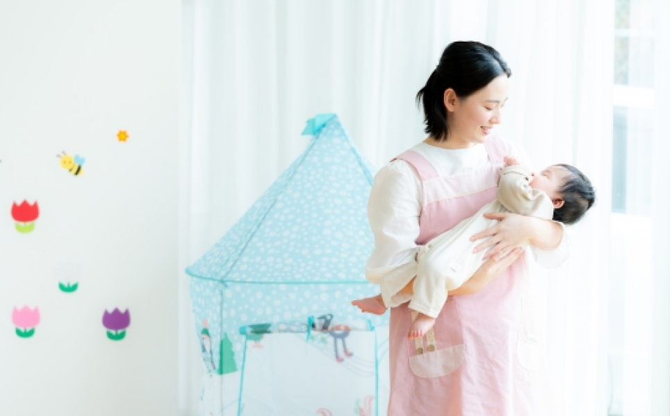 哺乳びん殺菌乾燥保管庫 クリアベビーボトル｜ミッケン株式会社