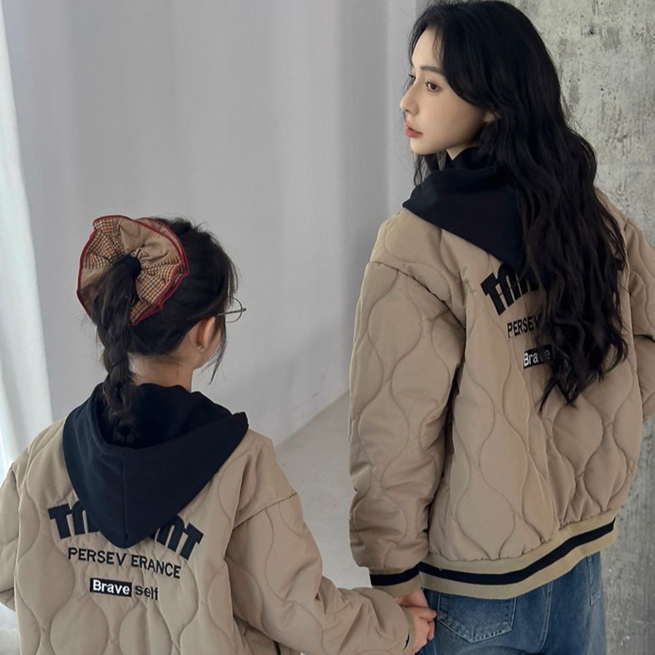 親子ペアルック くすみブラウン 中綿入りフードジャケット | Pairluna