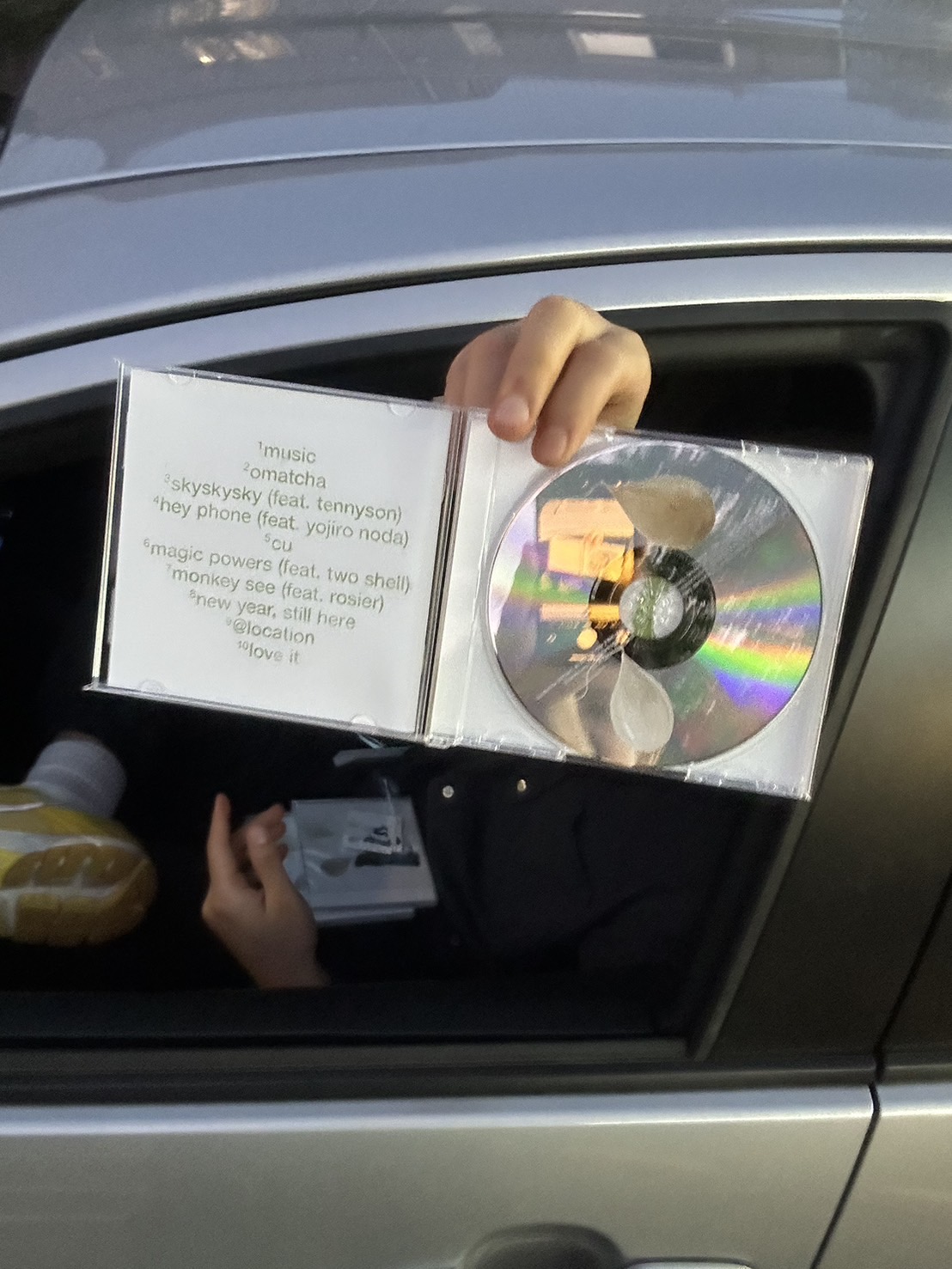 Peterparker69、1stアルバム『yo,』のCDを全国おもらしリリース