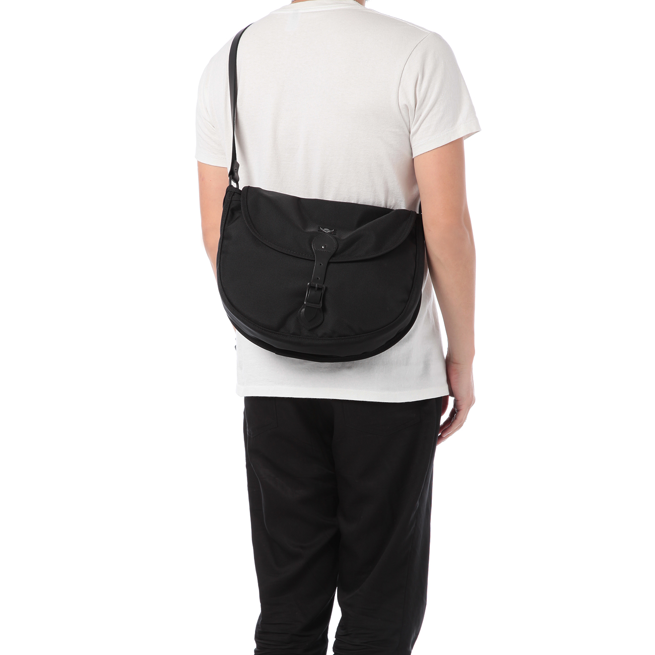 South2 West8 / サウスツーウエストエイト | Balistic Nylon Binocular